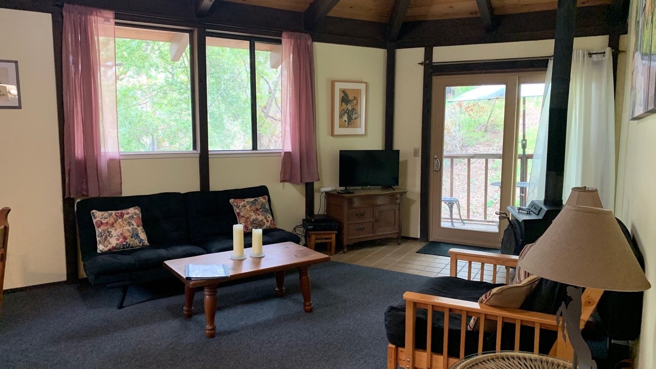 Photo of Livingroom in St. Helena