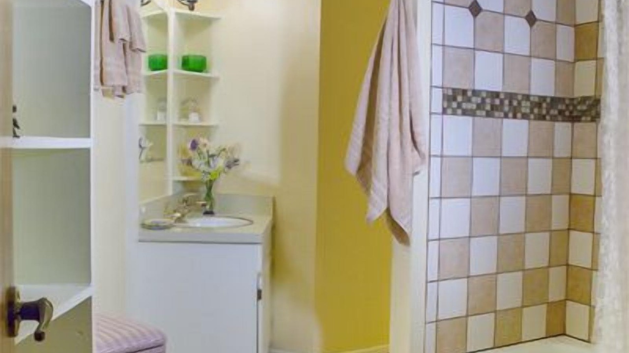 Photo of Bathroom in St. Helena