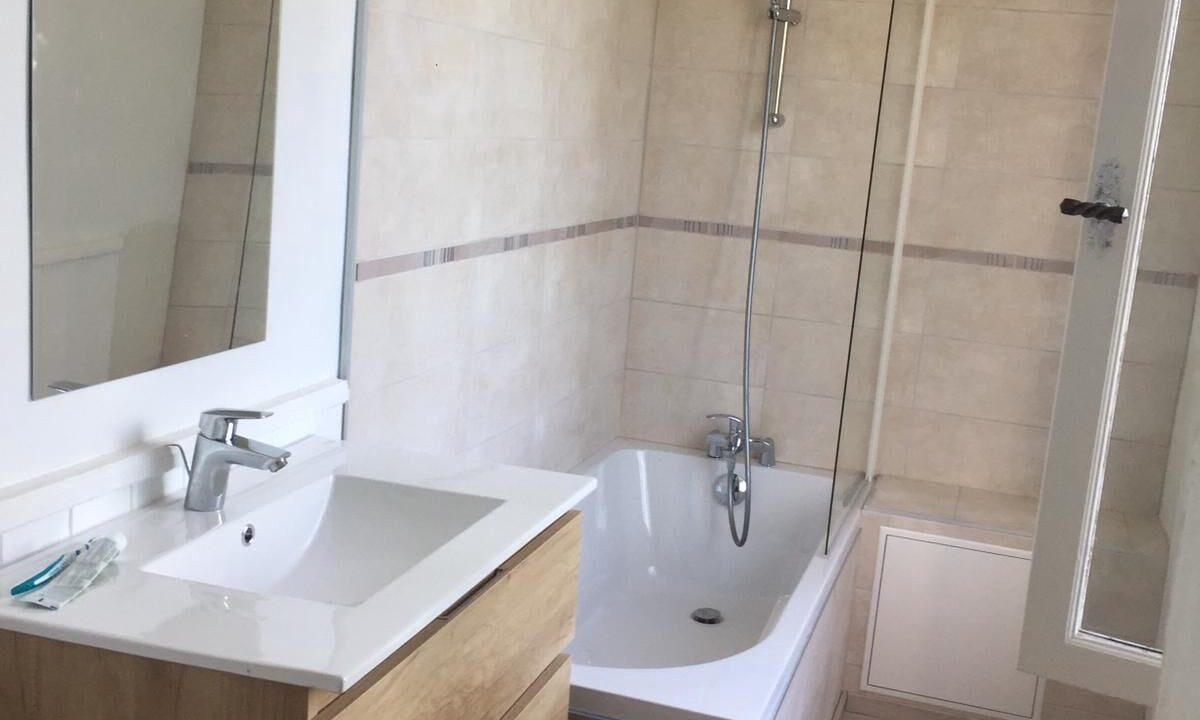 Photo of Bathroom in Epaignes