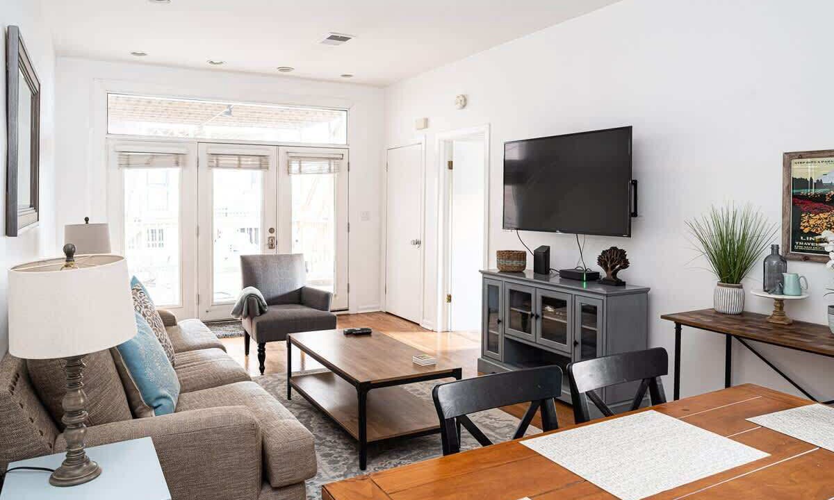 Photo of Livingroom in Park West