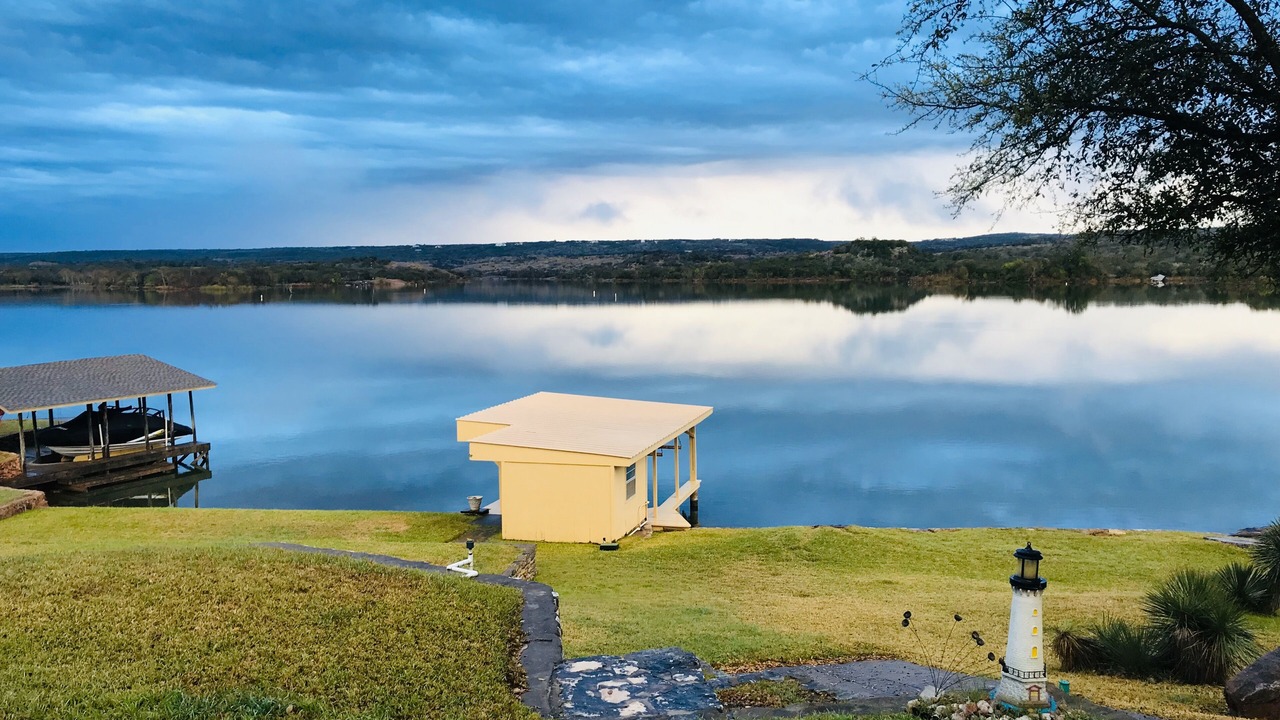 Photo of Others in Buchanan Dam