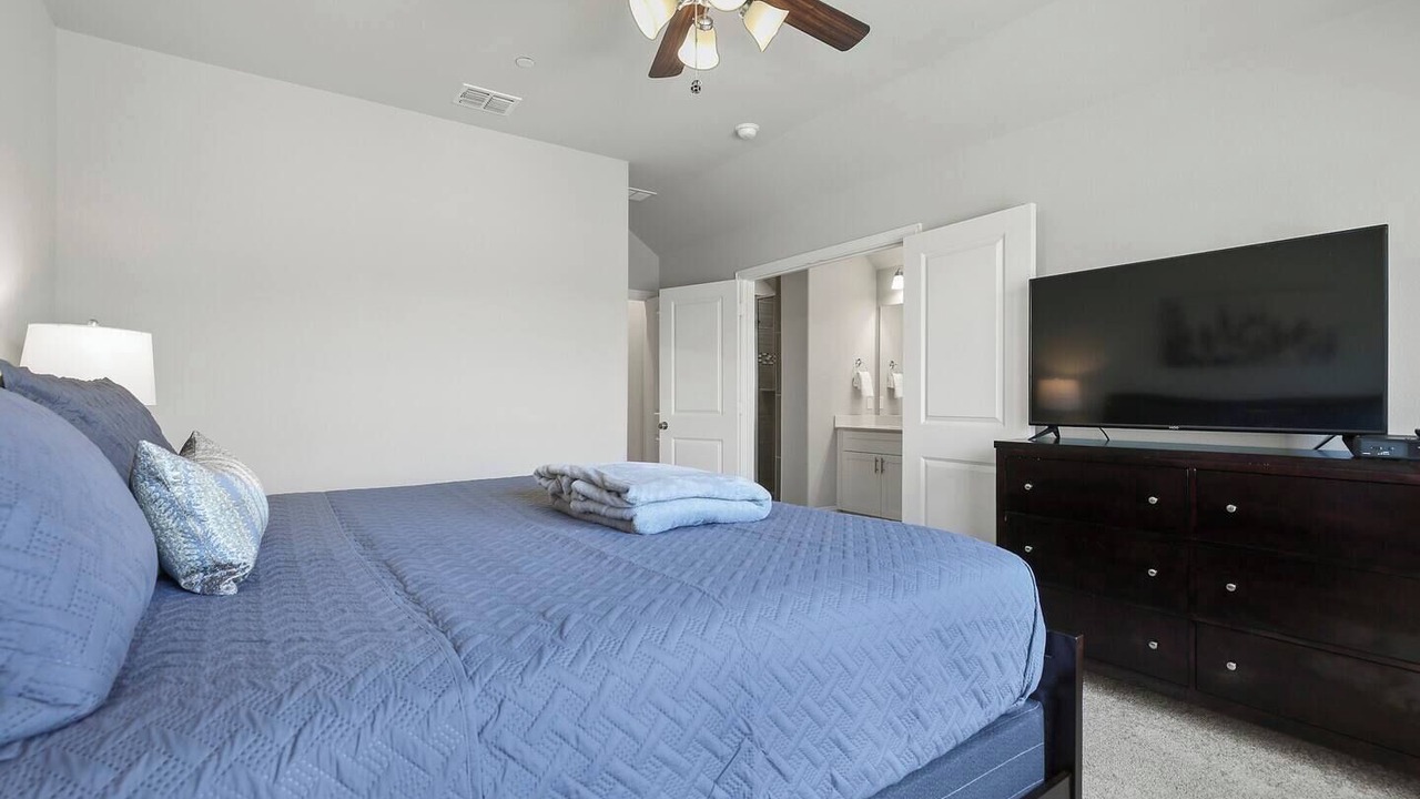 Photo of Bedroom in Cowley