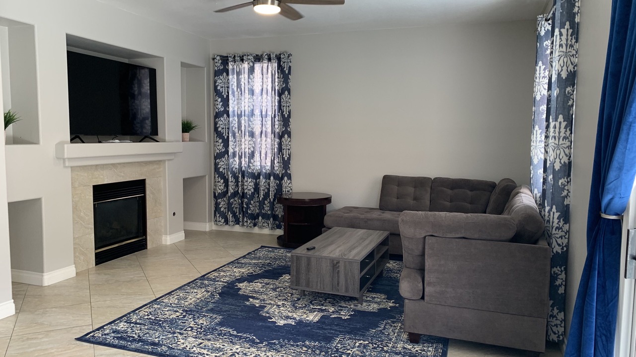 Photo of Livingroom in Spring Valley