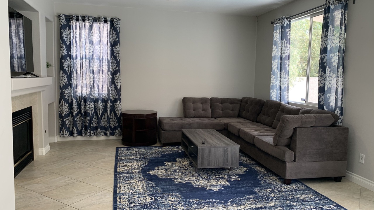 Photo of Livingroom in Spring Valley