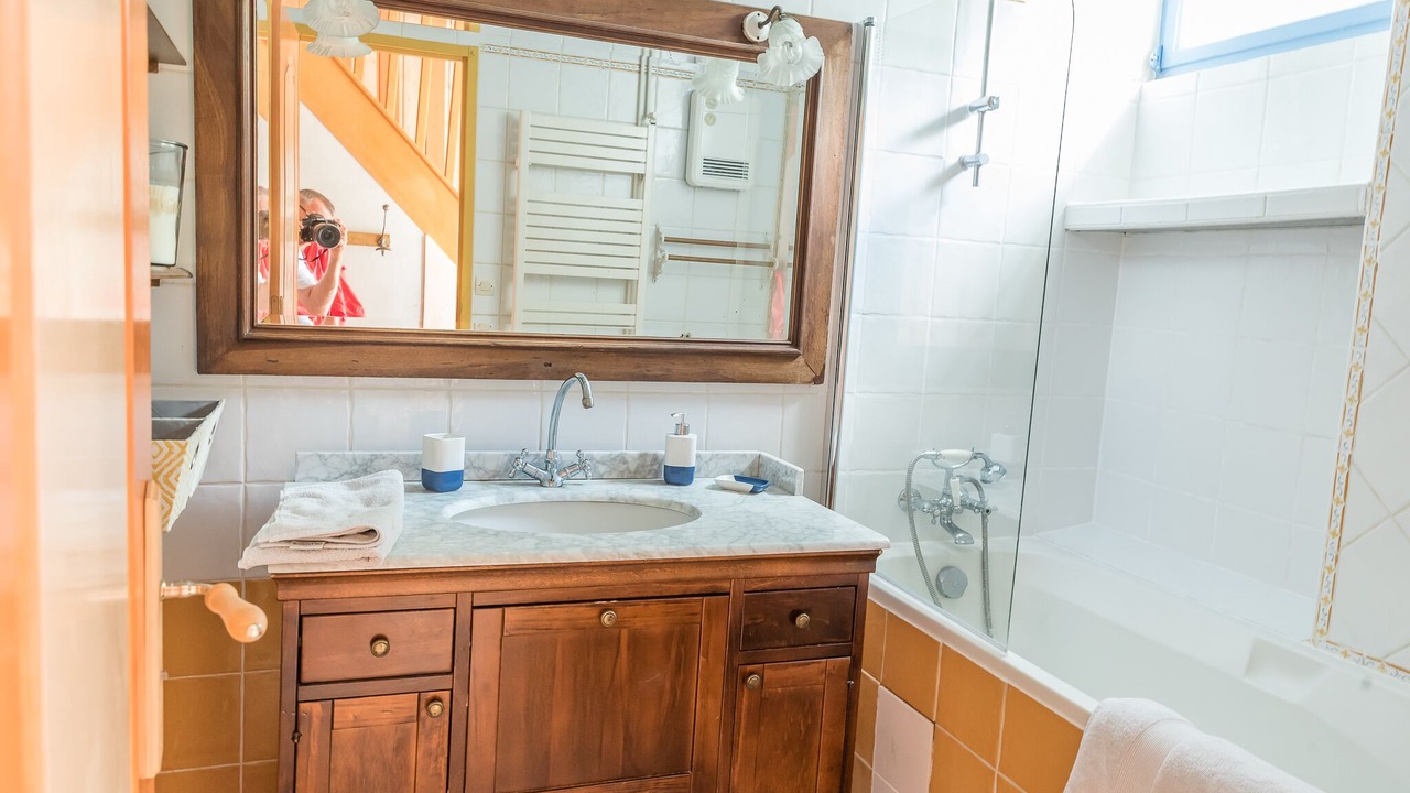 Photo of Bathroom in Montbazon
