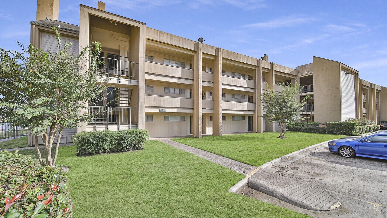 Photo of Outdoor in Walden on Lake Conroe
