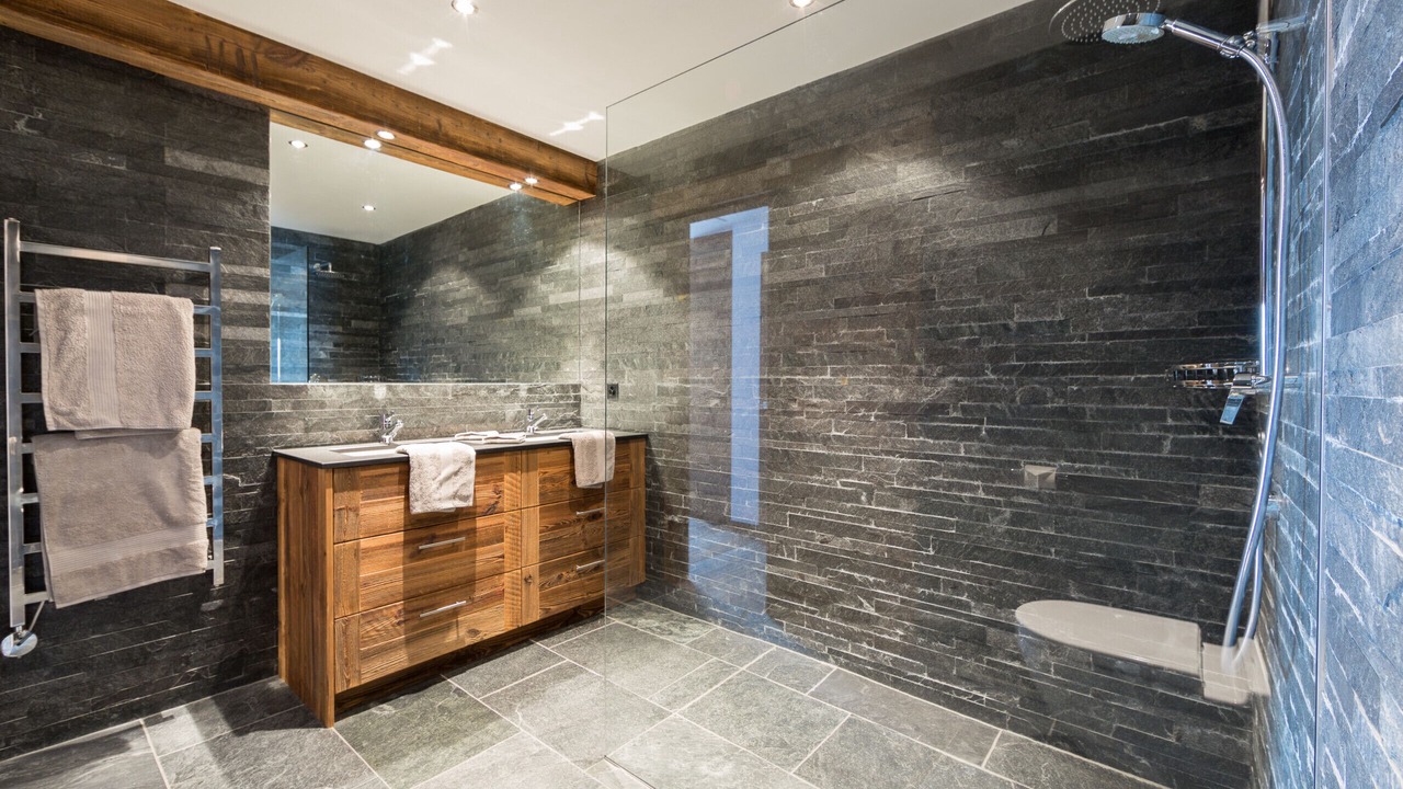 Photo of Bathroom in Saint-Pierre-de-Clages