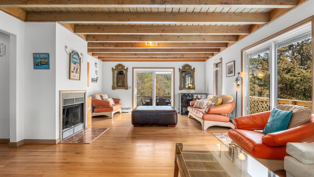 Photo of Livingroom in Teaticket