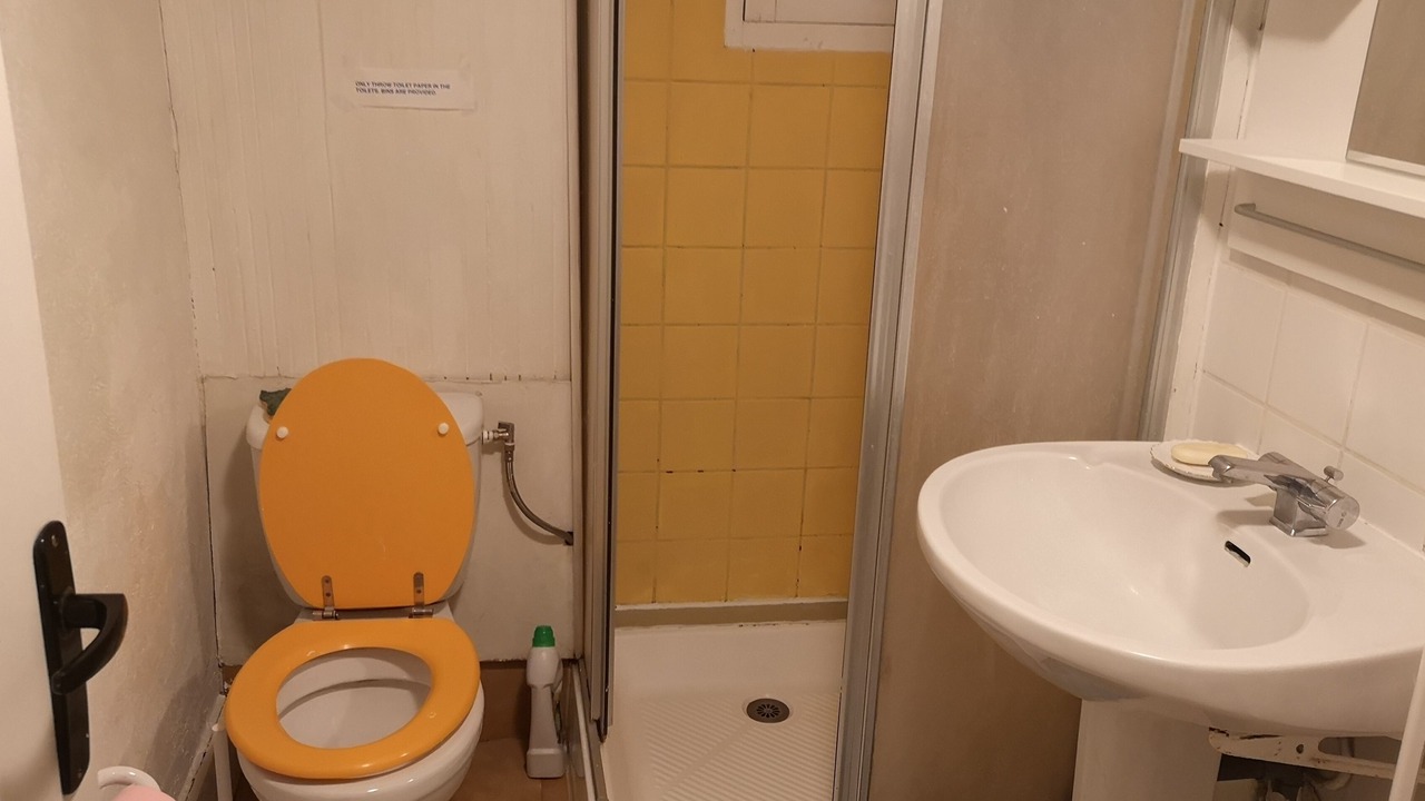 Photo of Bathroom in Clamart