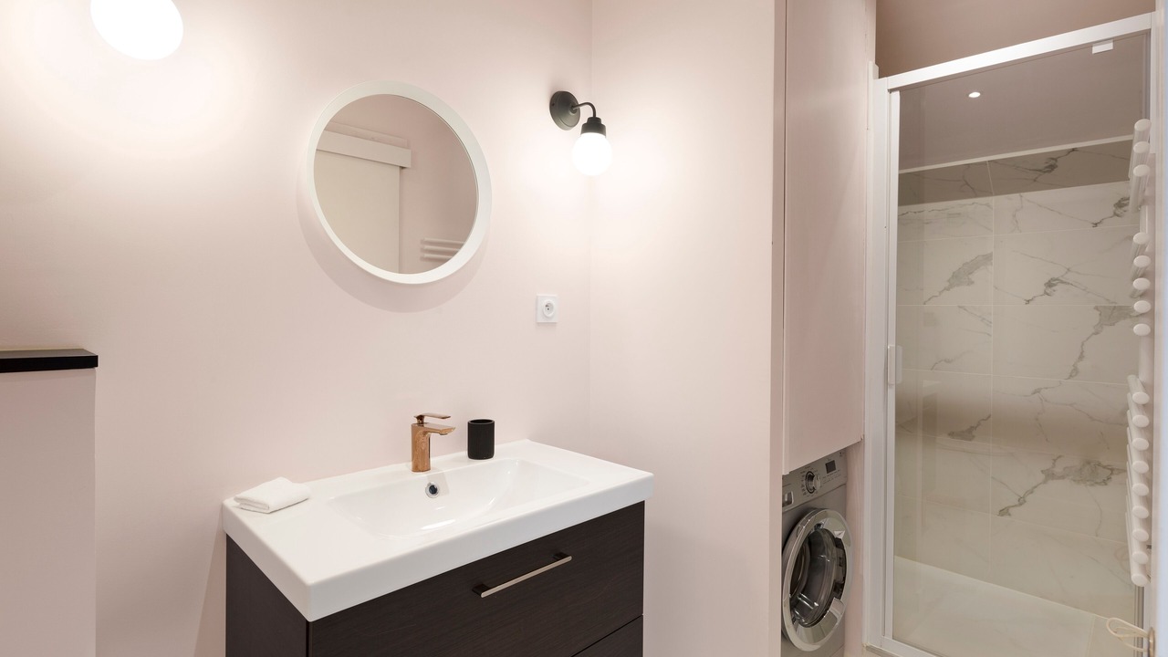 Photo of Bathroom in Quai de la Fosse