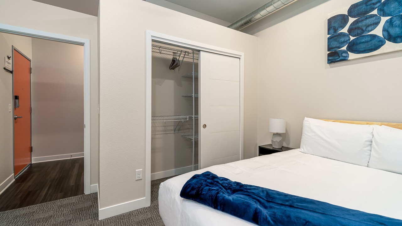 Photo of Bedroom in Downtown Des Moines
