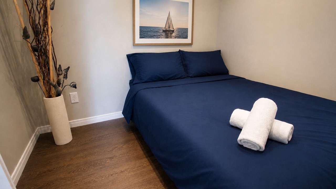Photo of Bedroom in Wasaga Beach