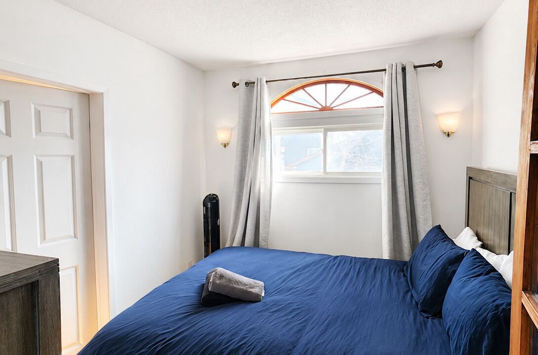 Photo of Bedroom in Wasaga Beach