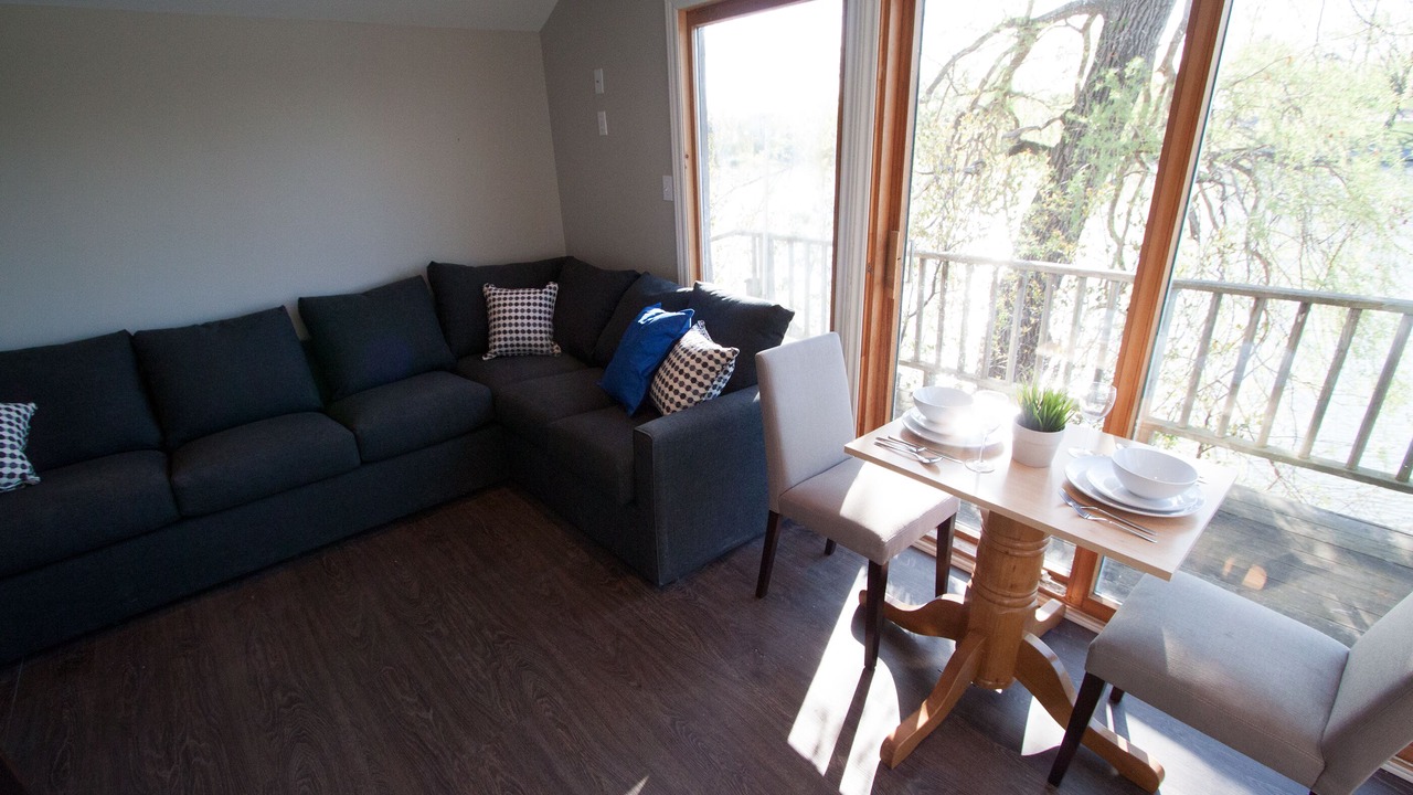 Photo of Livingroom in Wasaga Beach
