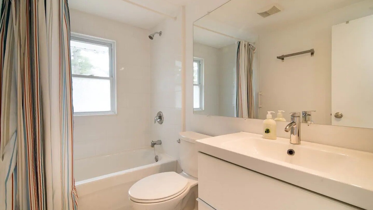 Photo of Bathroom in Frontenac
