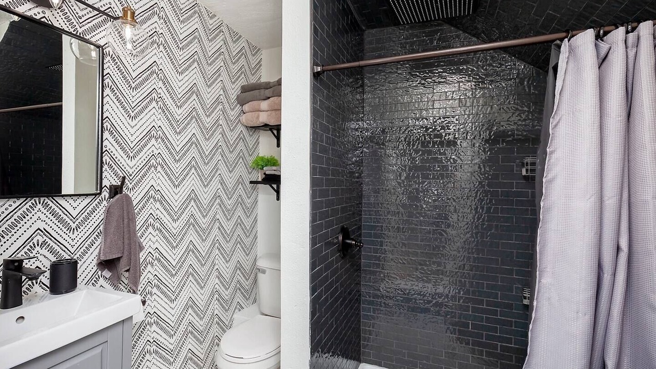 Photo of Others in Des Moines