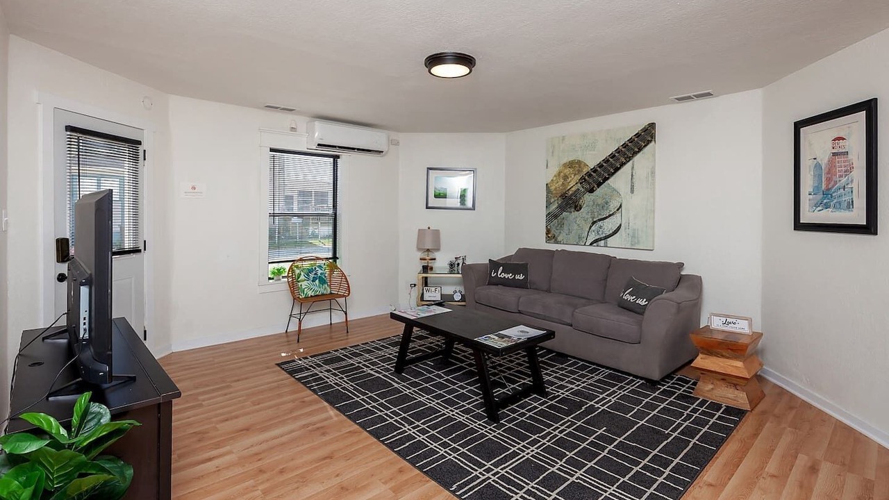 Photo of Livingroom in Des Moines