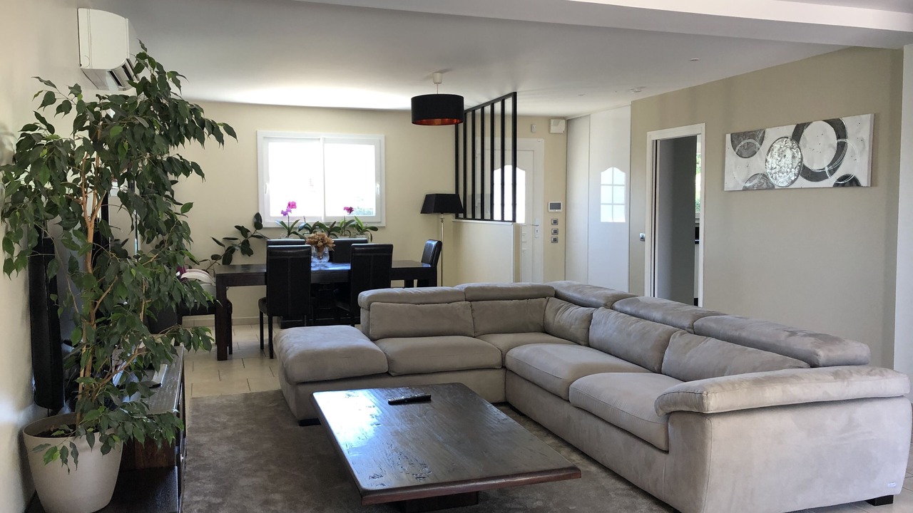 Photo of Livingroom in Arnouville-les-Mantes