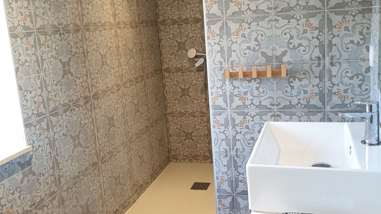 Photo of Bathroom in Campan