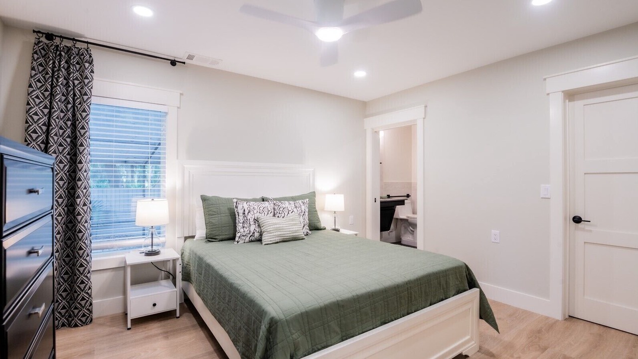 Photo of Bedroom in Shipyard Plantation