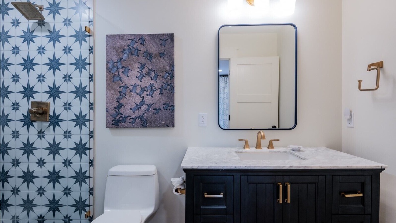 Photo of Bathroom in Shipyard Plantation