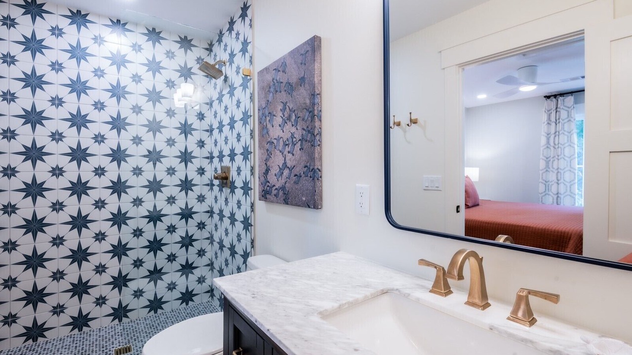 Photo of Bathroom in Shipyard Plantation