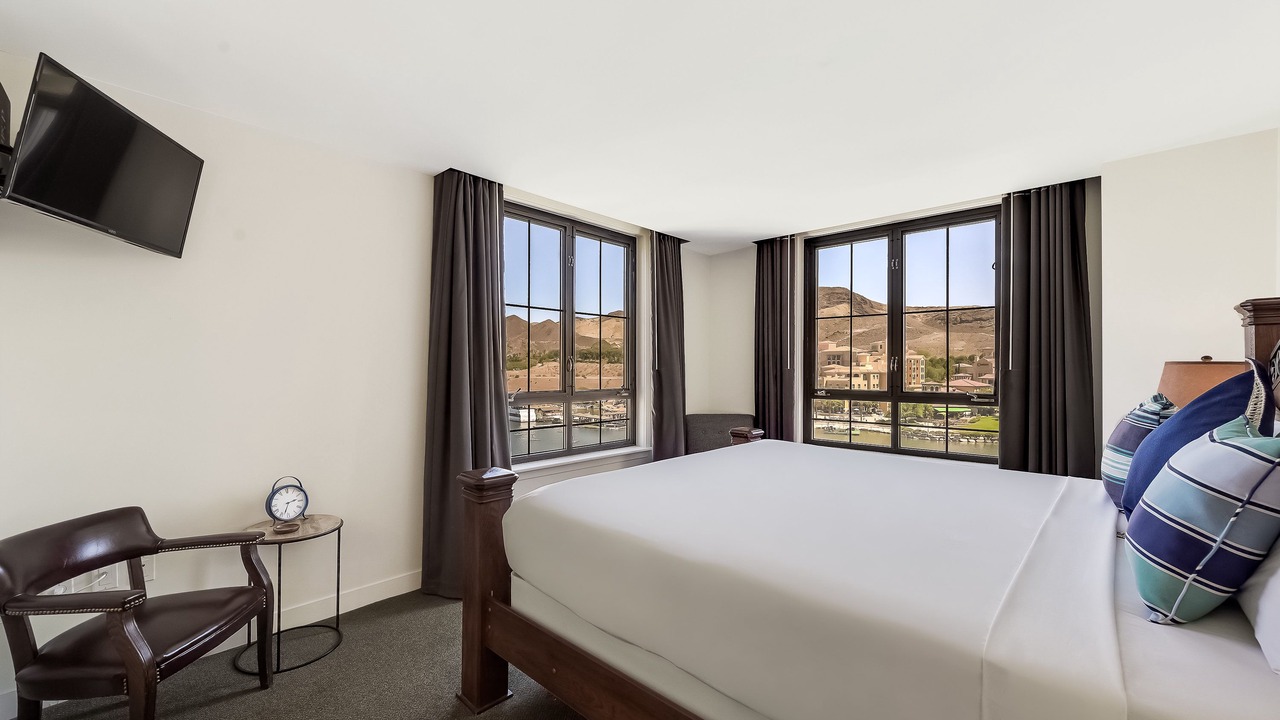 Photo of Bedroom in Lake Las Vegas