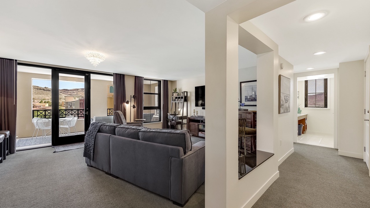 Photo of Livingroom in Lake Las Vegas