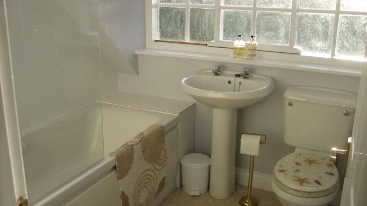 Photo of Bathroom in Ruswarp