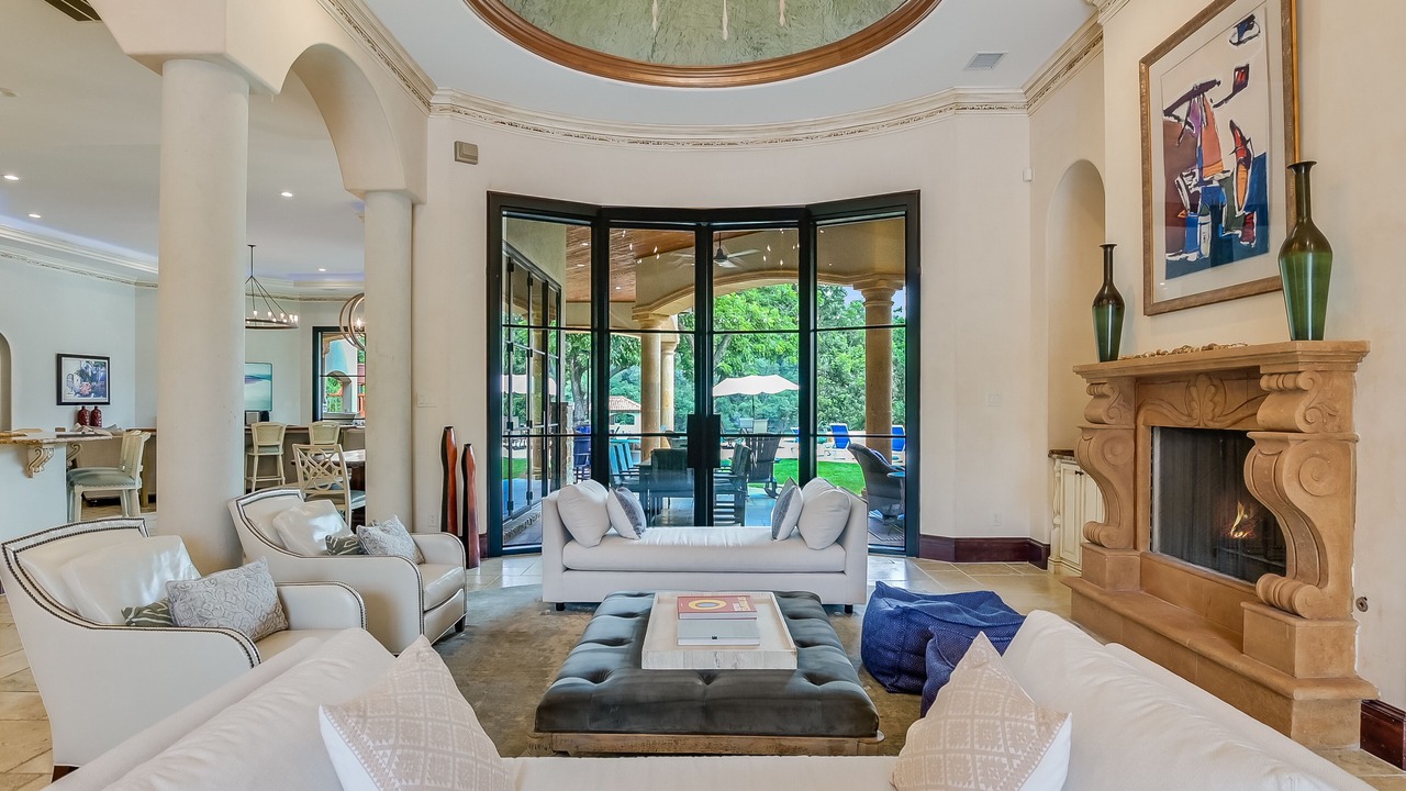 Photo of Livingroom in Lower Basin Lake Travis