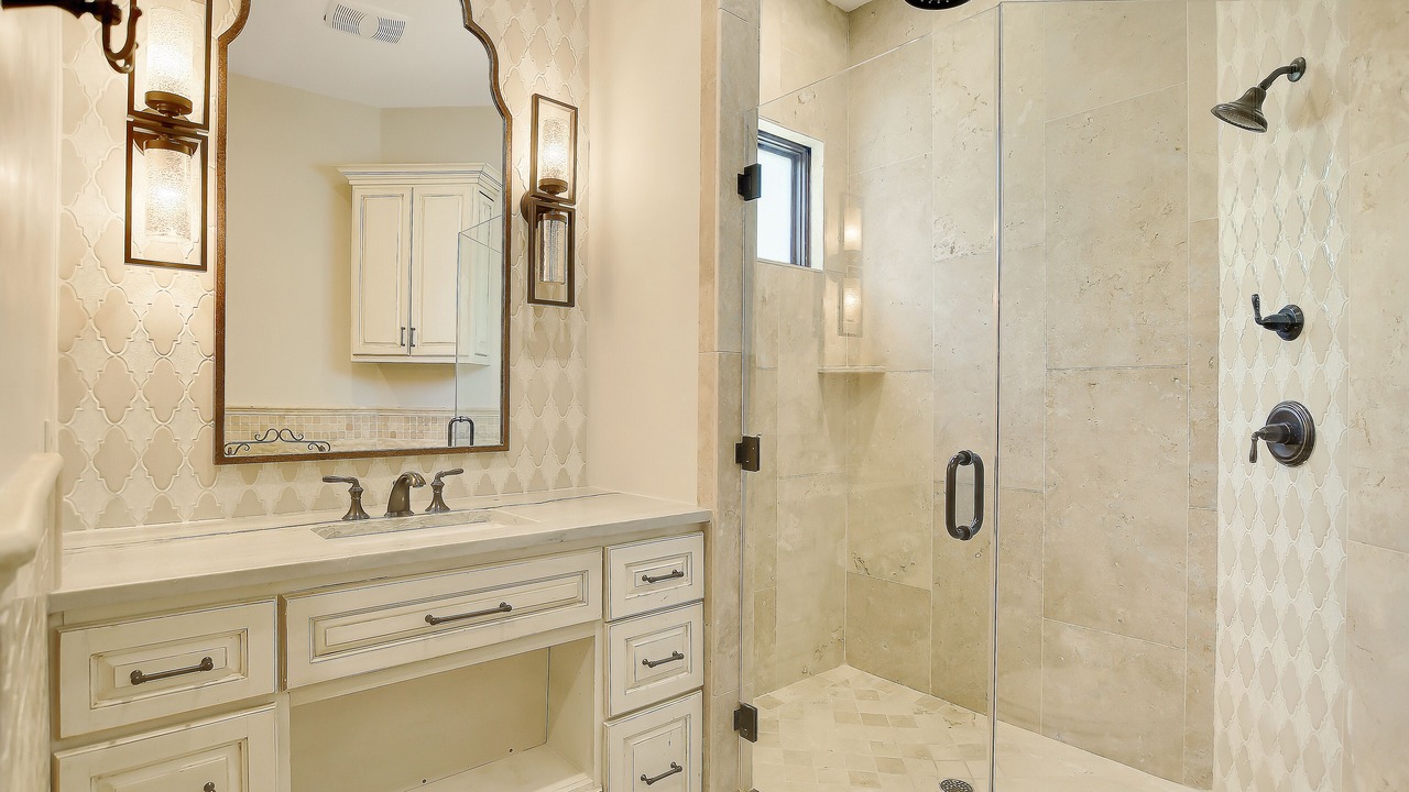 Photo of Bathroom in Lower Basin Lake Travis