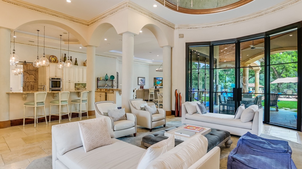Photo of Livingroom in Lower Basin Lake Travis