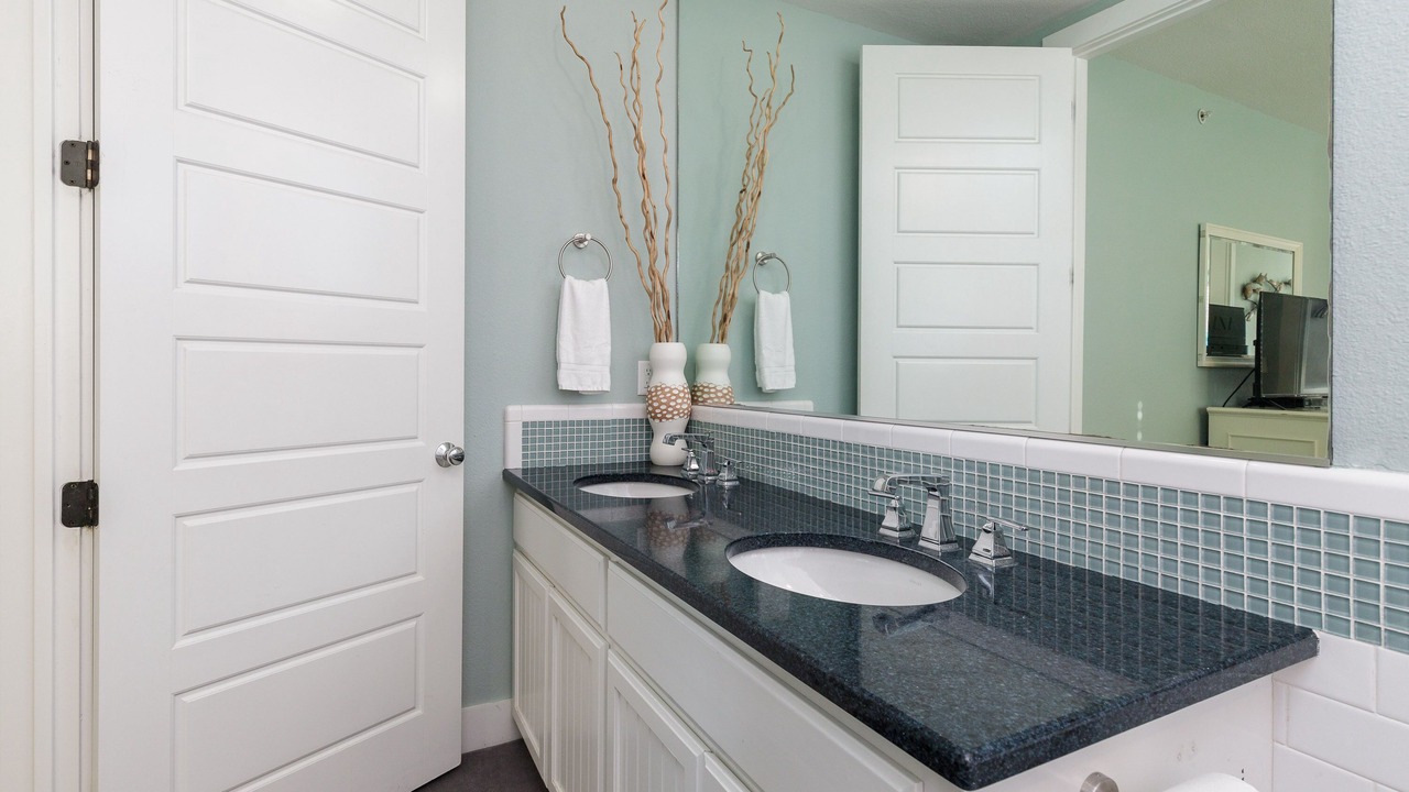 Photo of Bathroom in Cinnamon Shore