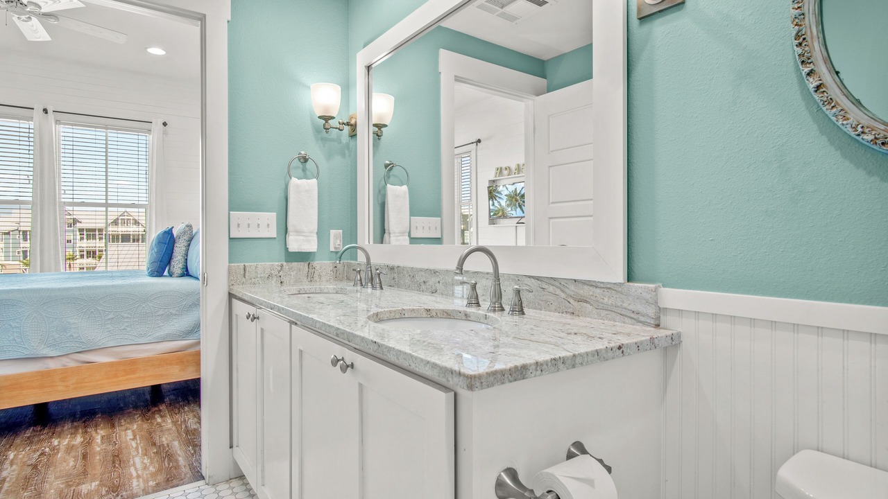 Photo of Bathroom in Cinnamon Shore