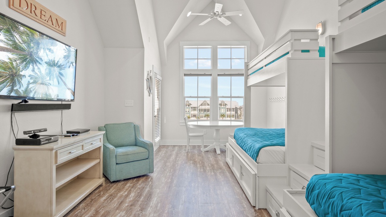 Photo of Bedroom in Cinnamon Shore