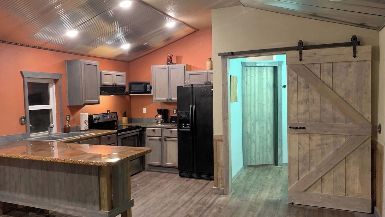 Photo of Kitchen in Eminence