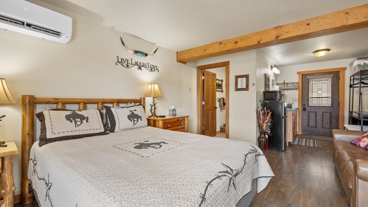 Photo of Bedroom in Hermosa