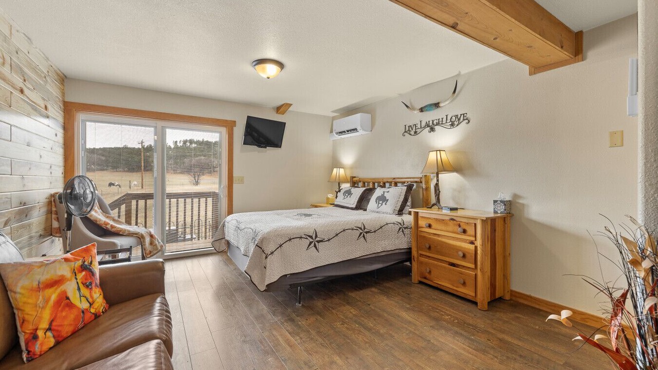 Photo of Bedroom in Hermosa