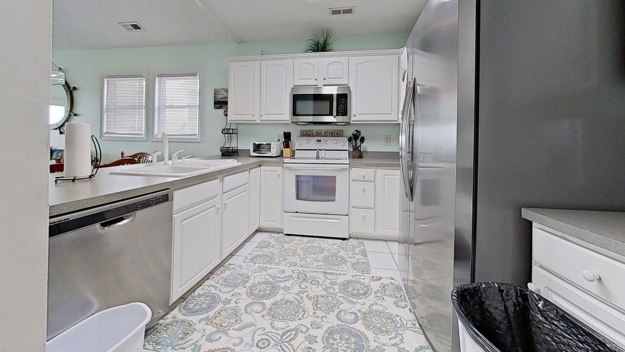 Photo of Kitchen in Surf City