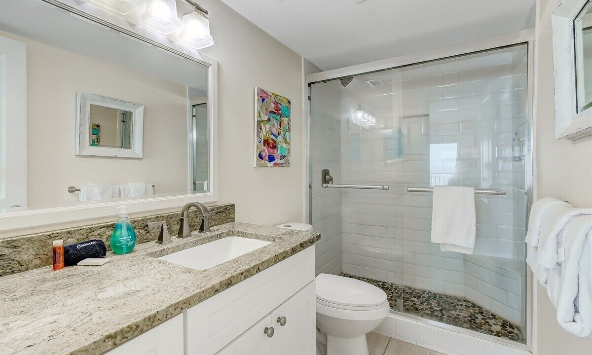 Photo of Bathroom in Fernandina Beach
