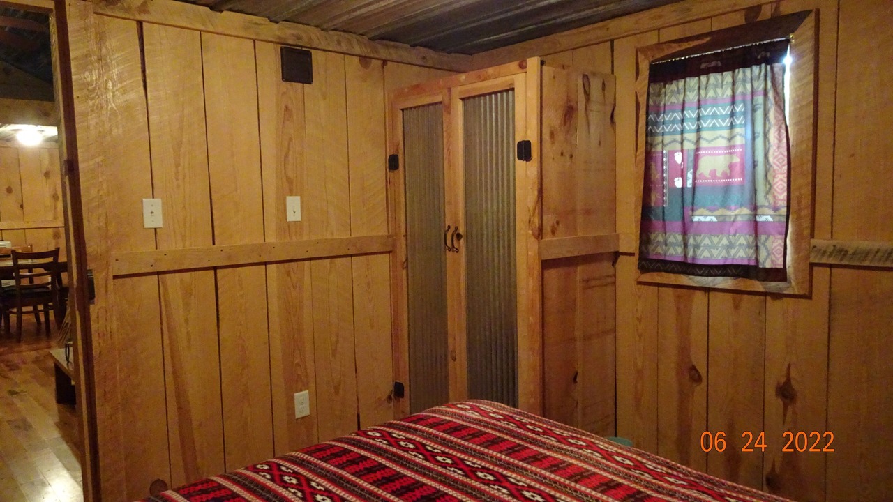 Photo of Bedroom in Pittsburg