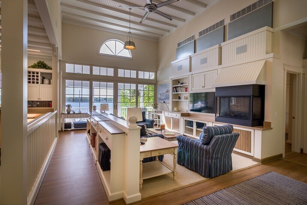 Photo of Livingroom in Delavan Lake