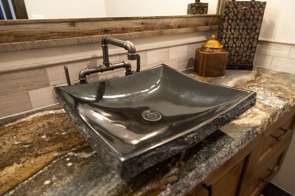 Photo of Bathroom in Powell Butte