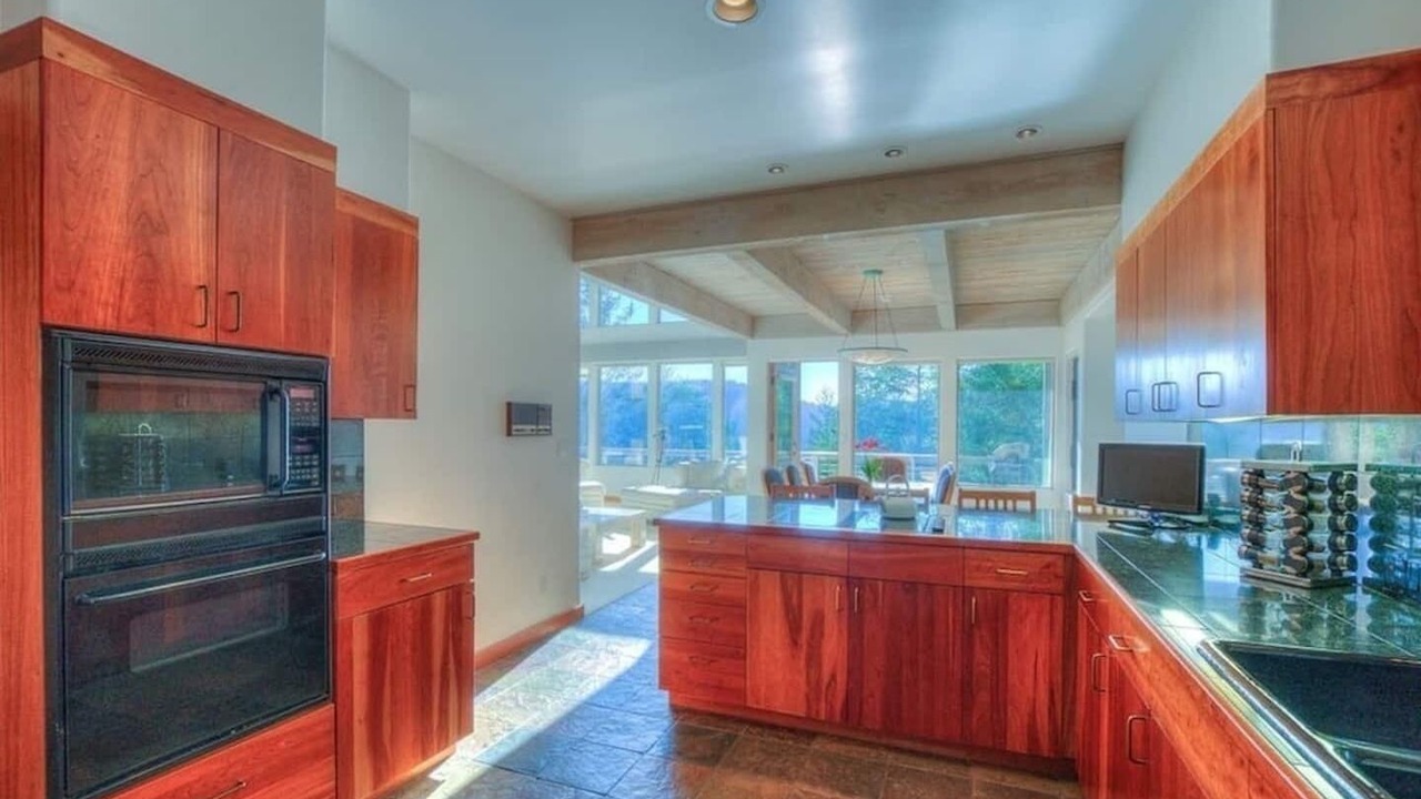 Photo of Kitchen in Eastsound