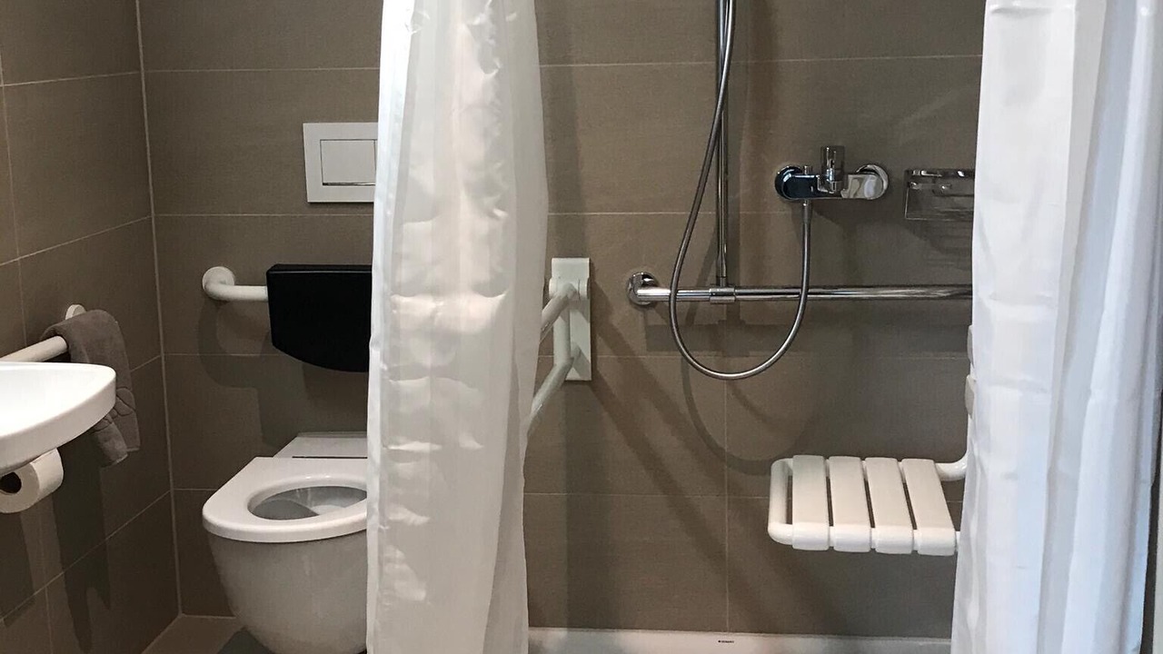 Photo of Bathroom in Basel City Centre