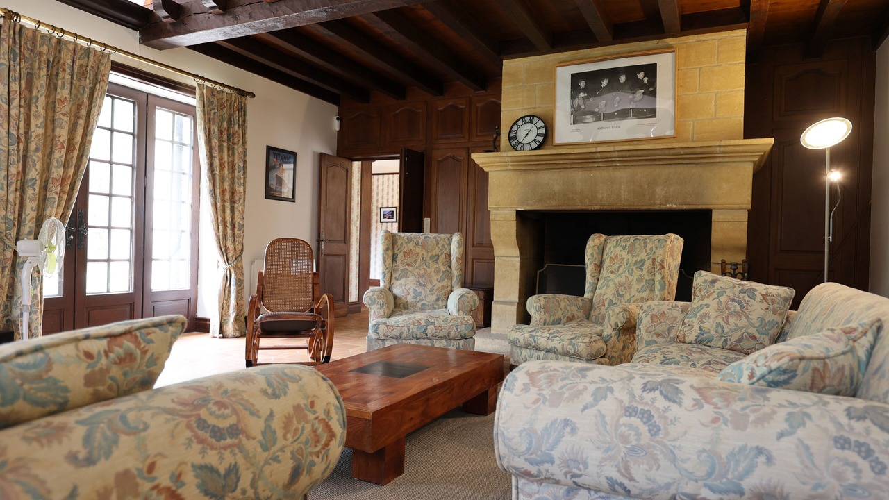 Photo of Others in Monplaisant