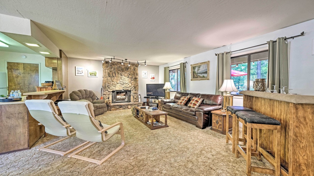 Photo of Livingroom in Twain Harte
