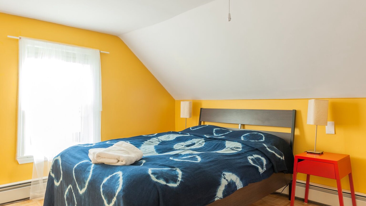 Photo of Bedroom in East Somerville