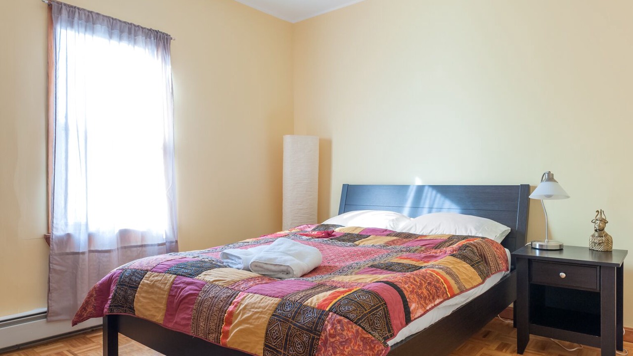 Photo of Bedroom in East Somerville