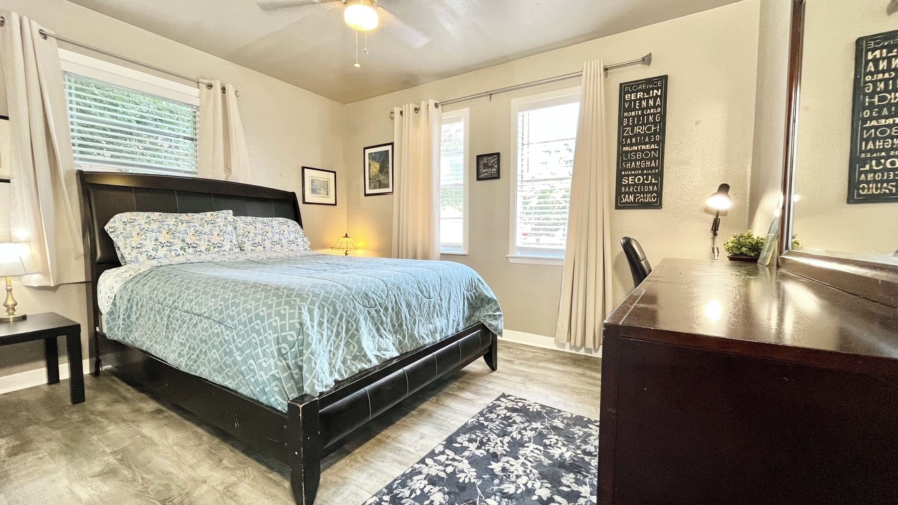 Photo of Bedroom in Kempwood